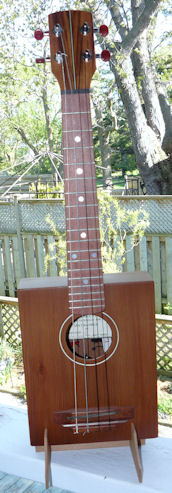 Cigar box uke